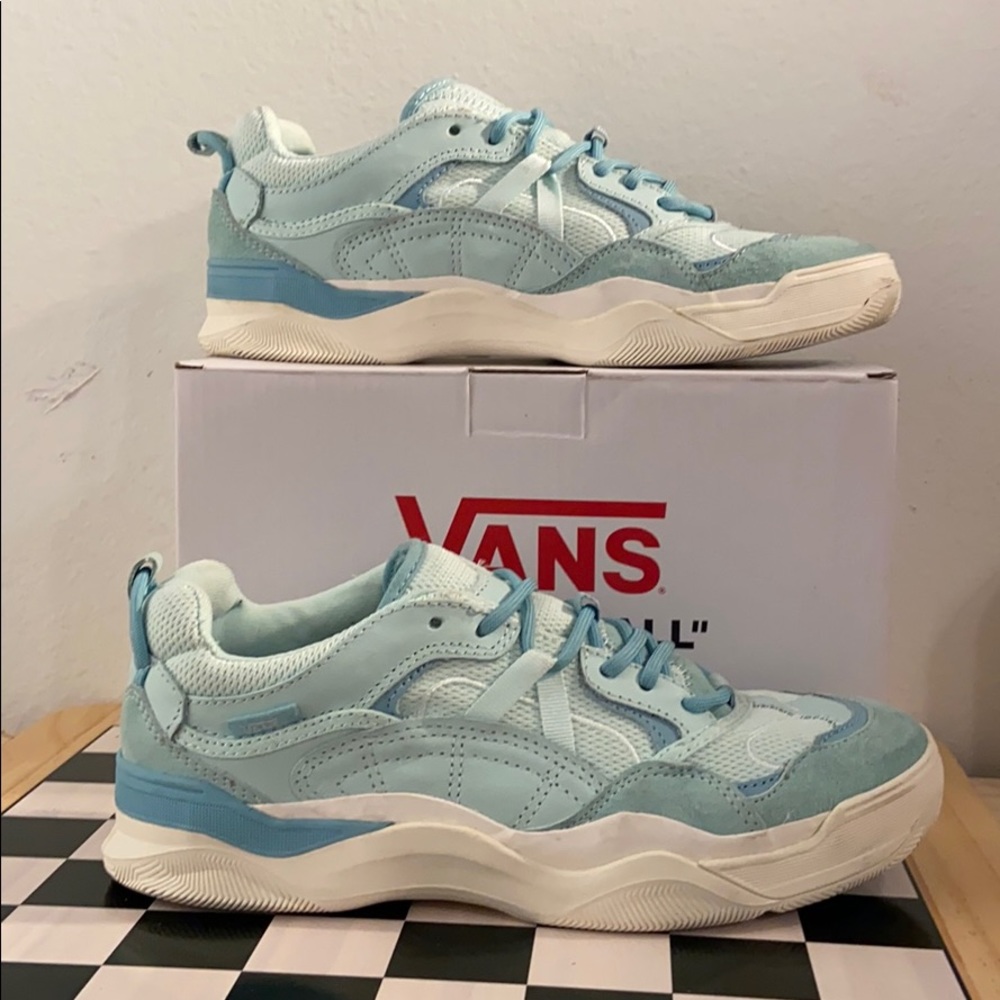 Vans Varix